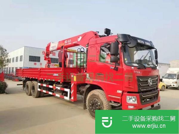 山東出售8噸折疊臂吊車 可分期付款