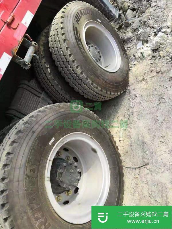 江蘇出售二手2019年9月漢風240配徐工12噸吊車