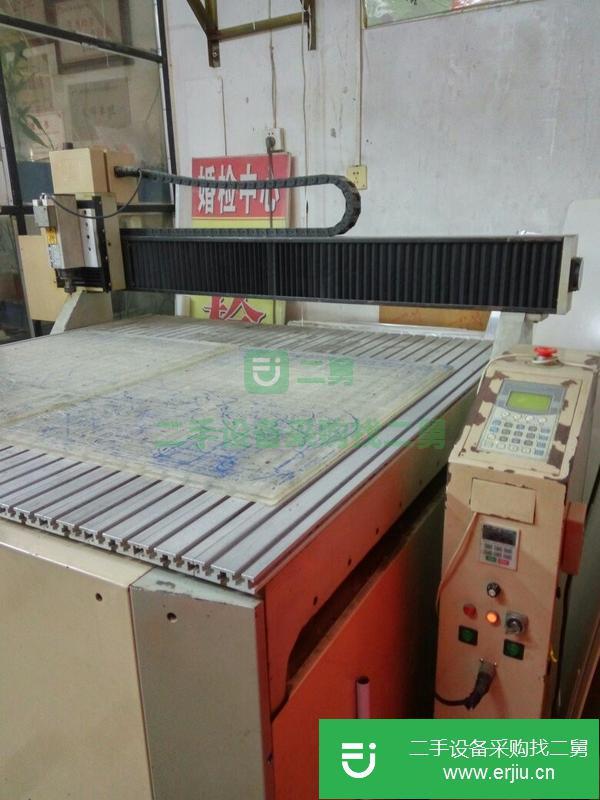 福建出售二手啄木鳥品牌雕刻機(jī)