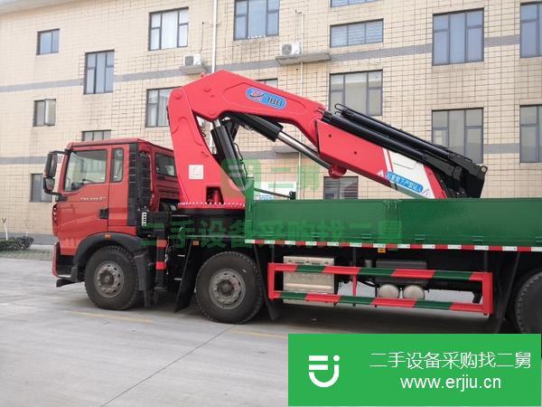 湖北出售40噸宏昌天馬折臂吊車