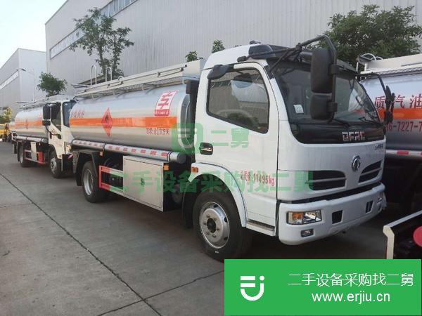 內蒙古出售二手多利卡8噸油罐車