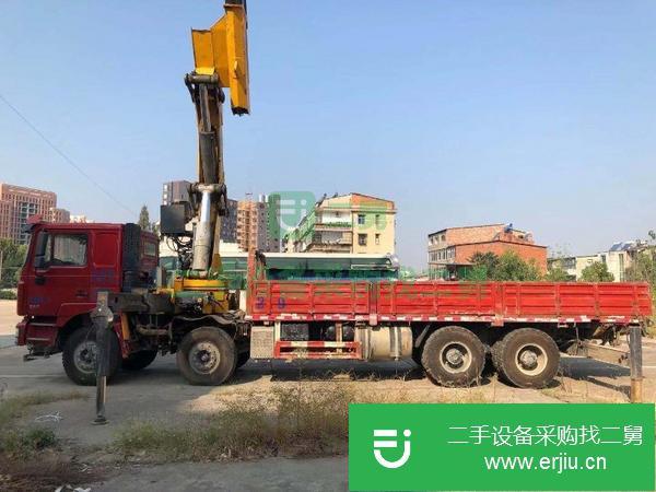 青海出售二手25噸徐工折臂吊車