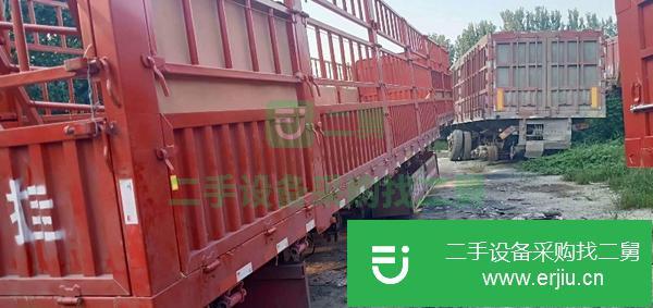 山東出售13米側翻半掛車
