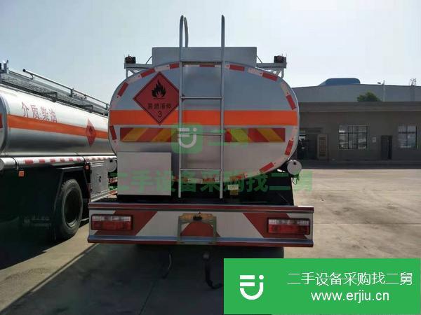 廣東出售8噸工地專(zhuān)用油罐車(chē)