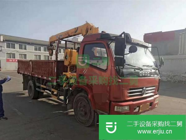 湖北出售二手徐工吊車，車廂長4.8米。