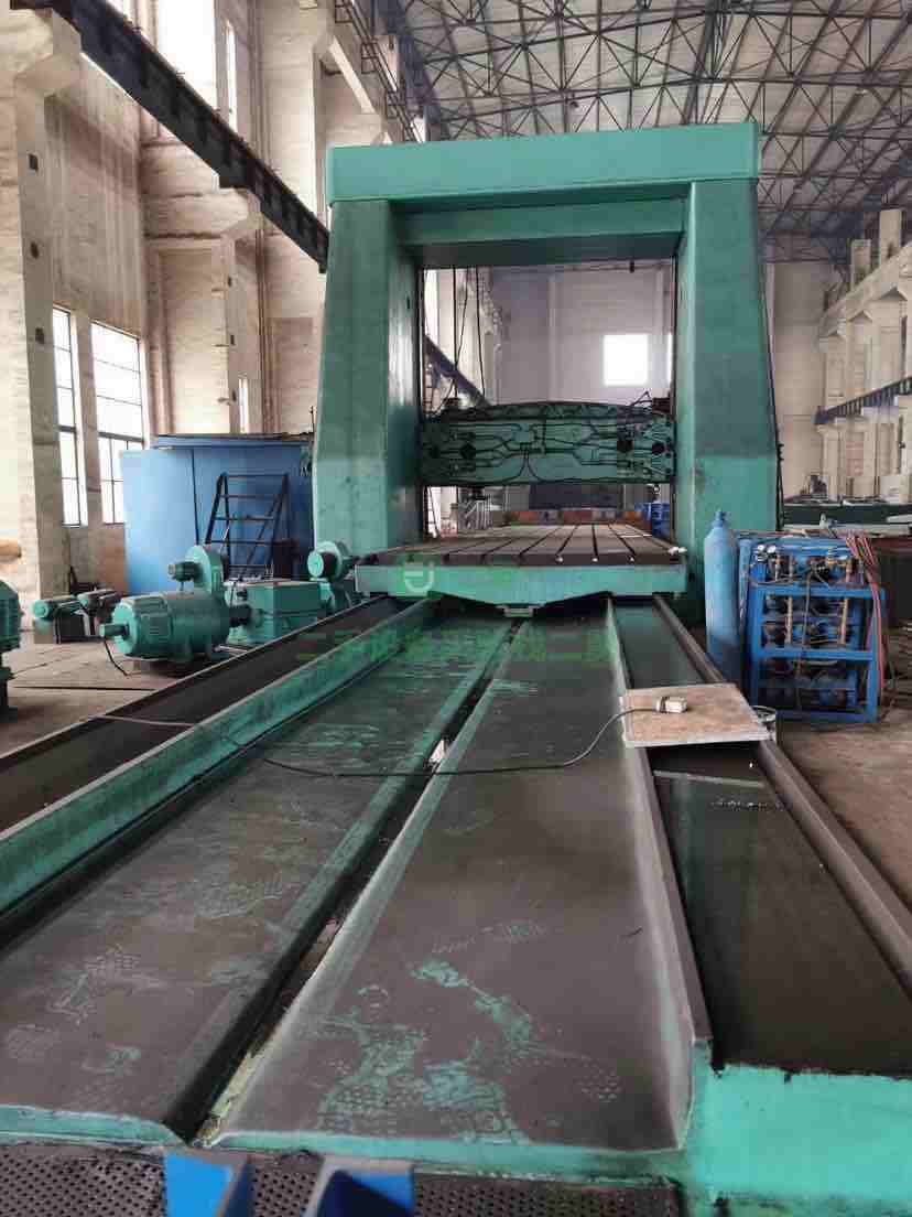 江蘇急售二手的濟南二機3.15×12米龍門銑一臺