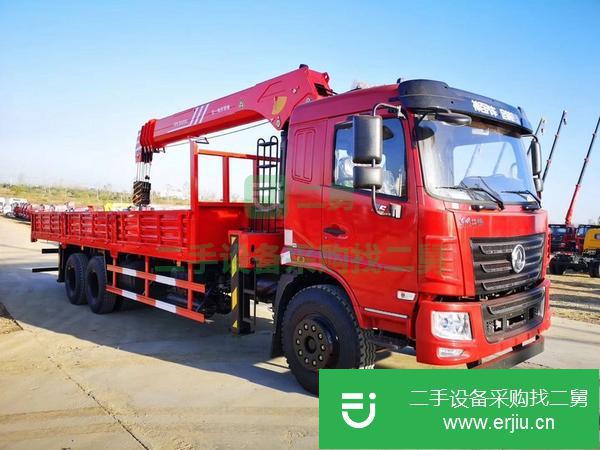 湖北出售轉(zhuǎn)讓東風(fēng)吊車玉柴240馬力，法士特9檔變速箱帶高低檔，貨箱尺寸8300