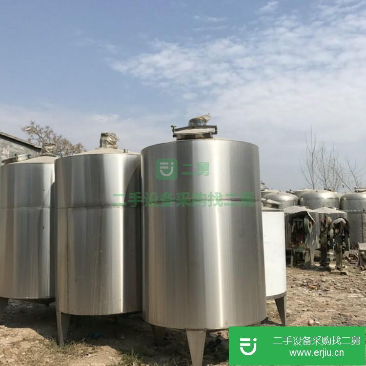 山東出售二手50噸立式不銹鋼儲罐