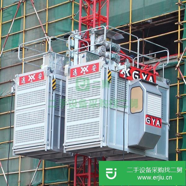 廣東出售二手逸安施工電梯,三驅(qū)動,高度100米,附墻、電纜等配件一應齊全。