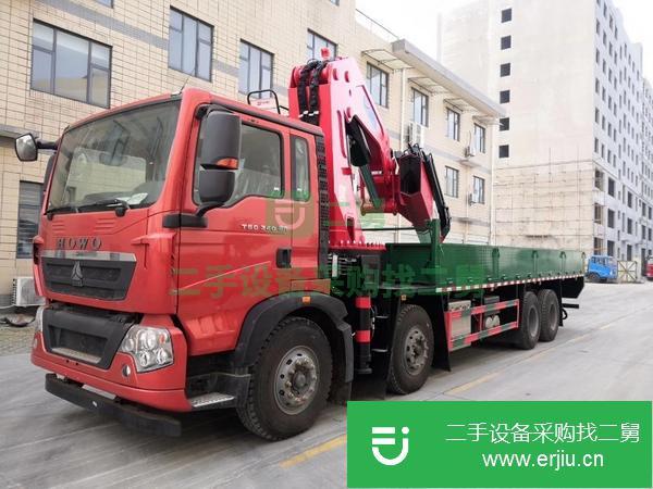 湖北出售40噸宏昌天馬折臂吊車
