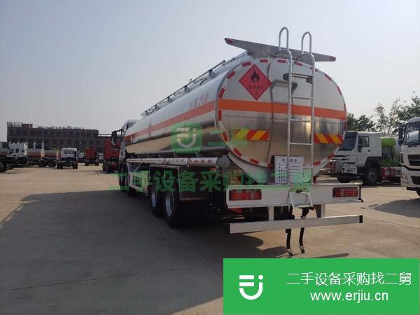 湖北出售二手重汽汕德卡油罐車