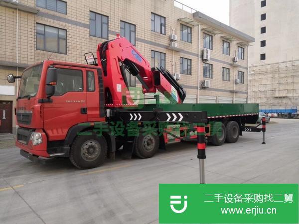 湖北出售40噸宏昌天馬折臂吊車