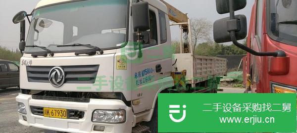 四川出售二手徐工吊車(chē)，190馬力康明斯電噴發(fā)動(dòng)機(jī)燒尿素
