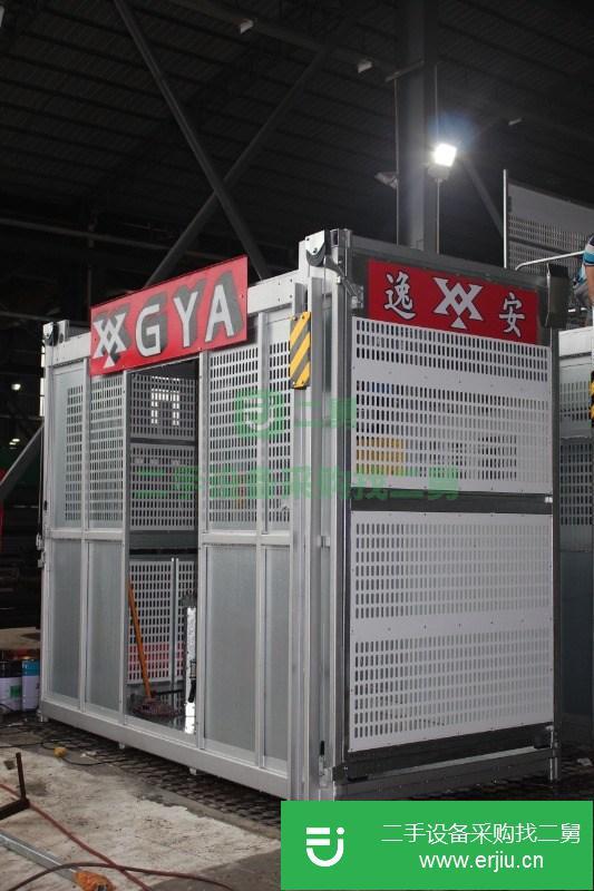 廣東出售二手逸安施工電梯,三驅(qū)動,高度100米,附墻、電纜等配件一應齊全。