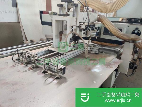 上海出售二手?jǐn)?shù)控開料機(jī)