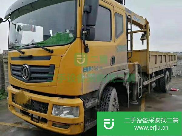 湖北出售轉(zhuǎn)讓東風(fēng)特商吊車，180馬力徐工8噸4節(jié)臂