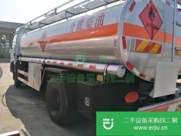 廣東出售8噸工地專(zhuān)用油罐車(chē)