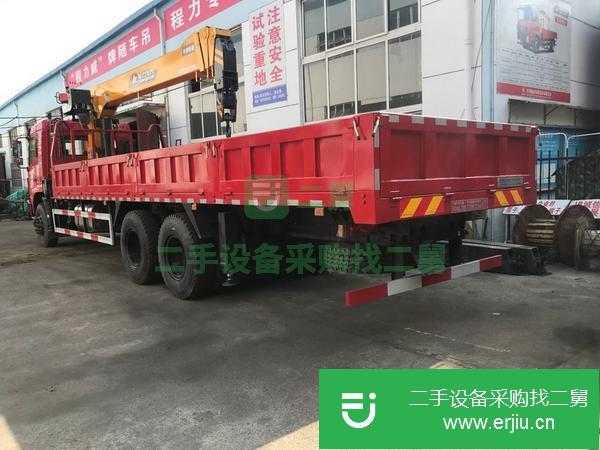湖北出售二手12T吊車,東風底盤,玉柴240馬力發動機,法士特8檔高低變速箱