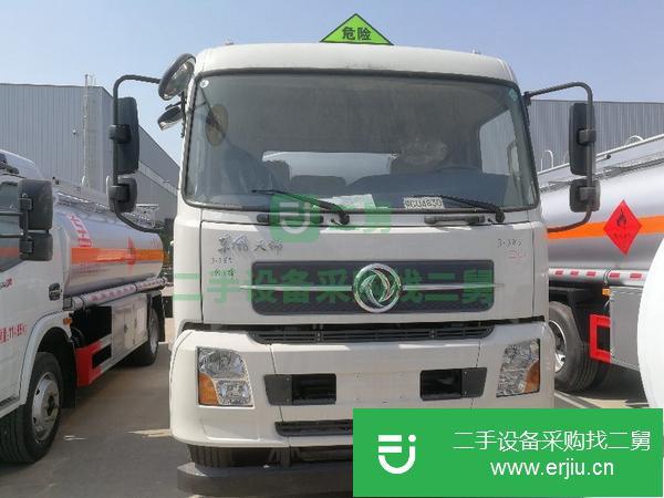 新疆出售5噸東風多利卡油罐車  包上戶可分期