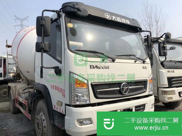 貴州出售二手冷凝器混凝土攪拌車