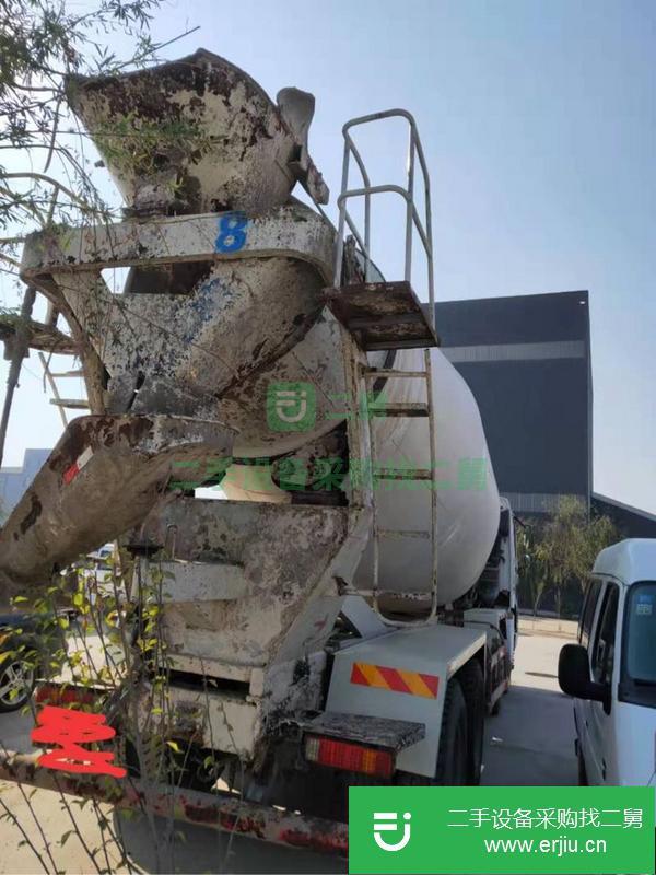 江蘇出售二手豪沃攪拌車，帶一年大保險，包提檔