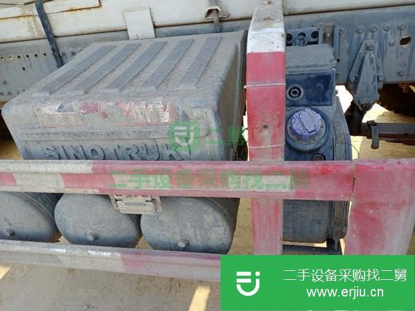 山東出售17年前四后八豪沃?jǐn)嚢柢噰?大20方 380馬力