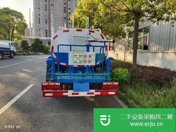 海南出售二手東風(fēng)多利卡灑水車