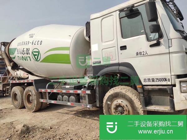 河南出售二手豪沃國五大14方攪拌車