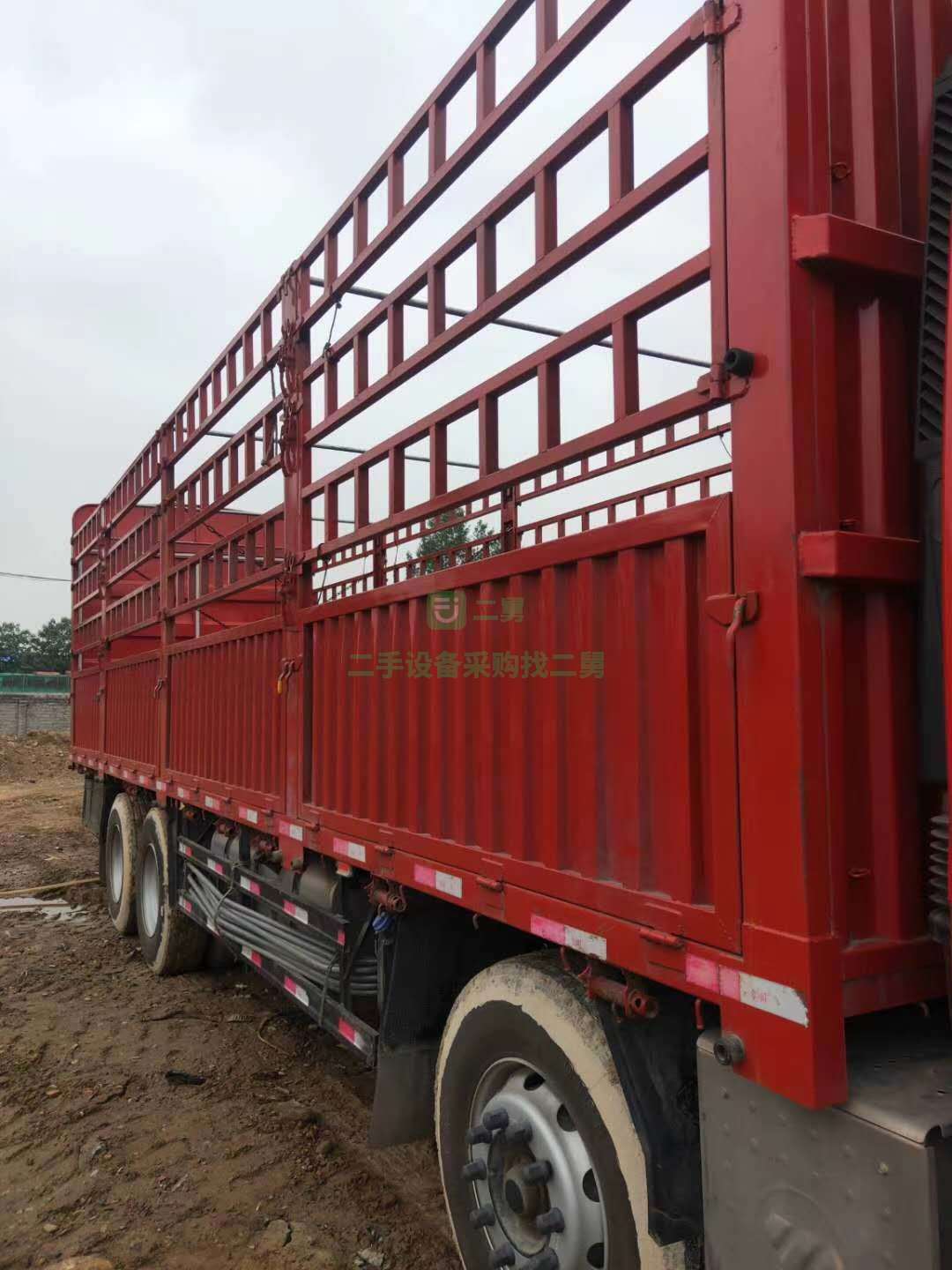 剛到家一臺二個半月準新車歐曼GTL貨車，360馬力9米6高欄
