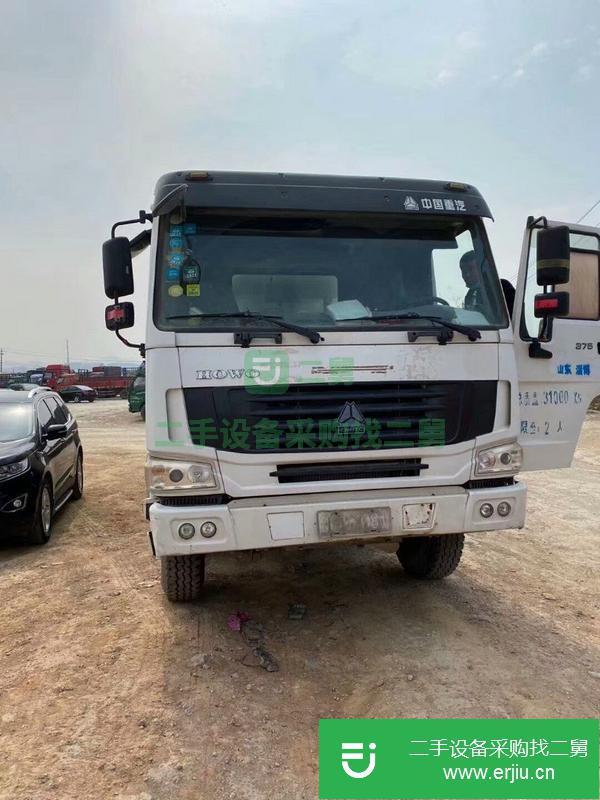 吉林出售二手豪沃攪拌車,手續齊全 包過戶提檔