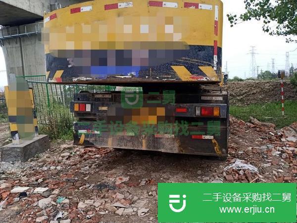 江蘇出售二手的吊車，手續(xù)齊全，空調(diào)電腦好用。原車原漆原版，沒有事故。