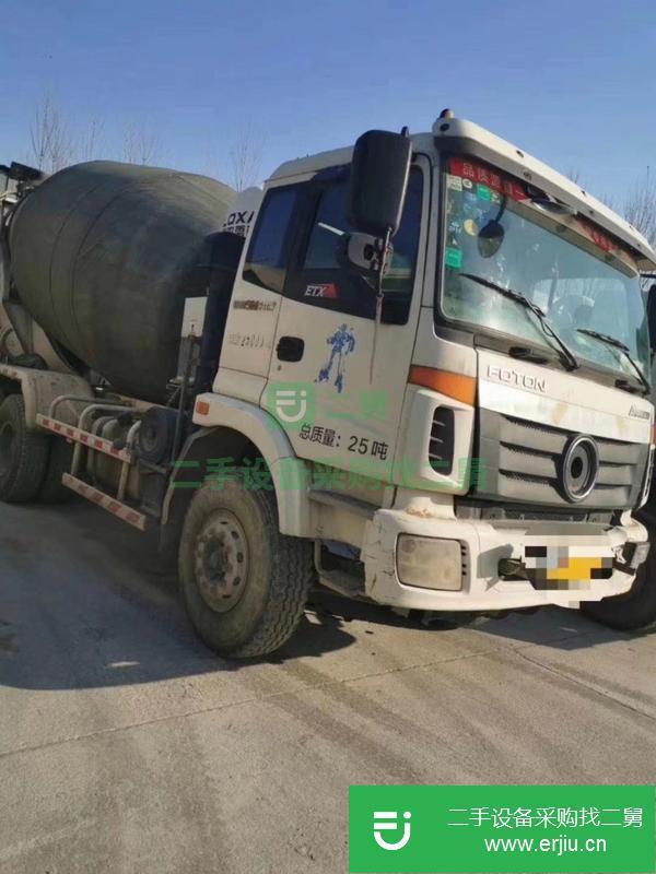 重慶出售二手歐曼攪拌車，雷薩上裝，,車況精品,可提檔過戶。