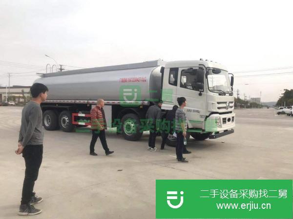 上海出售二手東風(fēng)液體運(yùn)輸車