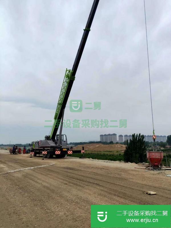 河南出售二手中聯(lián)五節(jié)臂汽車(chē)吊