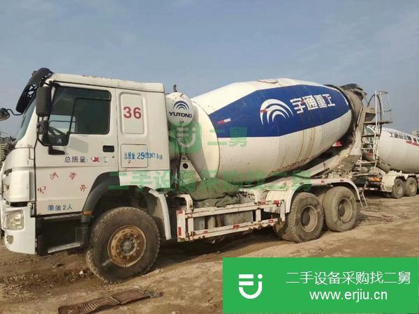 山東出售二手混凝土攪拌車豪沃15方國四