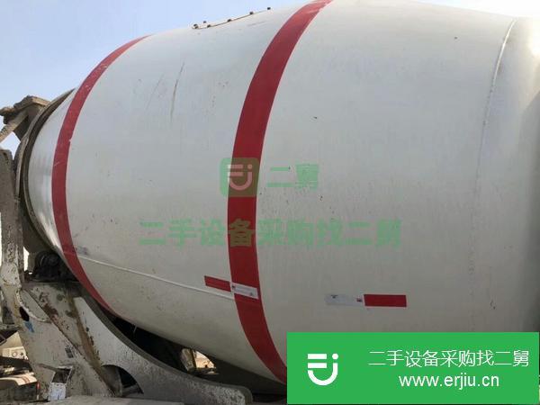 貴州出售二手冷凝器混凝土攪拌車