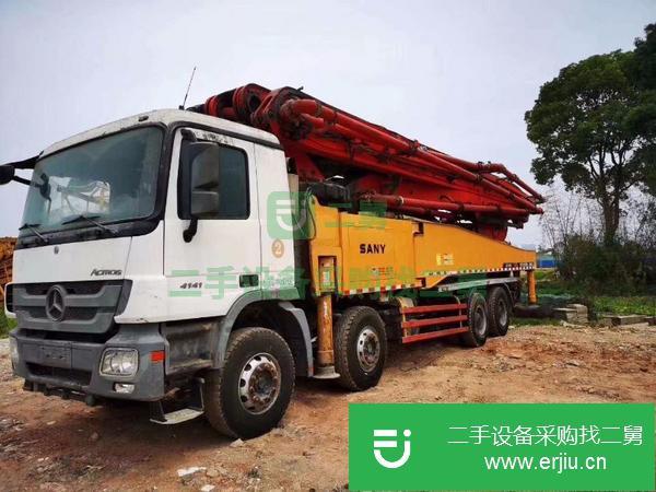 河南出售二手奔馳56米泵車