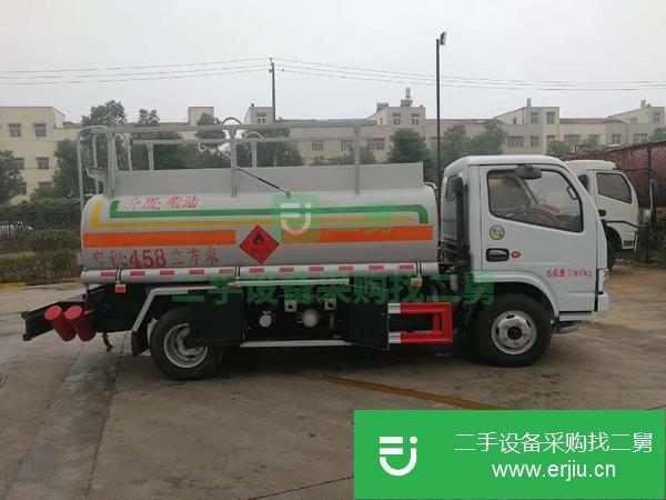 內蒙出售二手的東風多利卡5噸油罐車