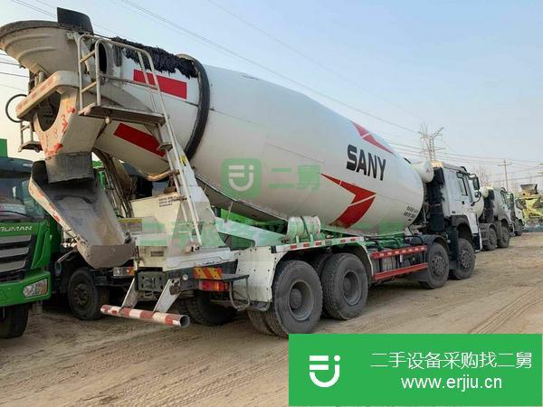 山東出售二手豪沃攪拌車 包提檔過戶，支持分期付款