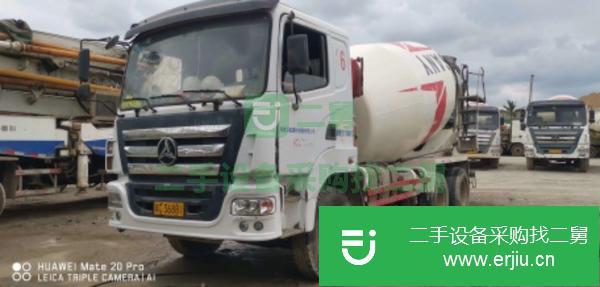 海南出售二手的攪拌車，日野發(fā)動機(jī),包提檔過戶