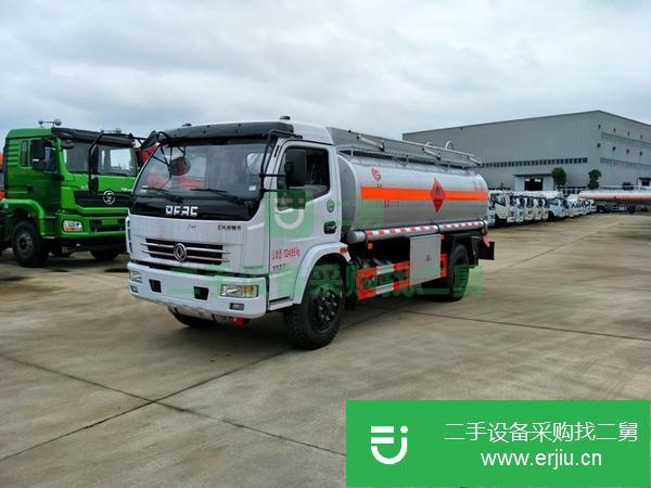 河北出售二手東風多利卡8噸油罐車