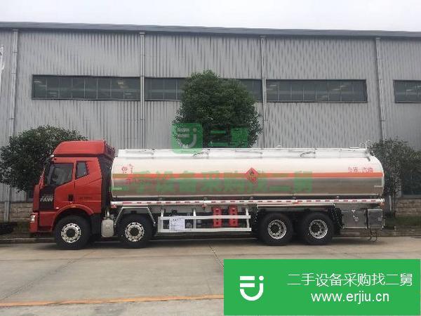 山東出售二手的解放前四后八油罐車滿載27噸柴油