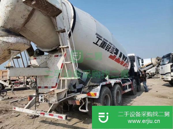 上海出售二手豪沃攪拌車，國五大20方