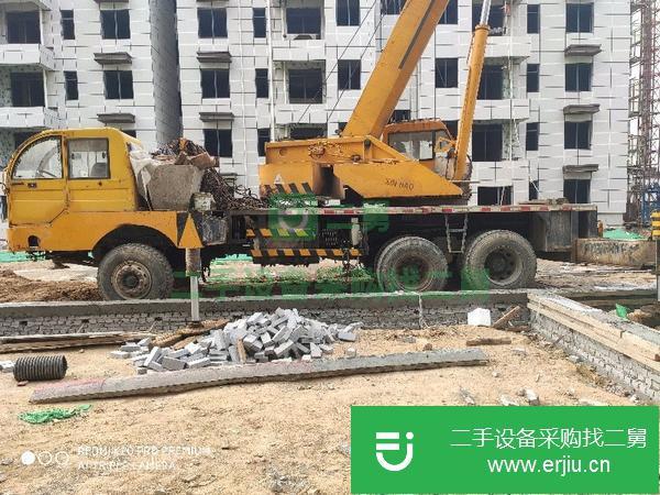 山東出售二手油電兩用16噸汽車吊