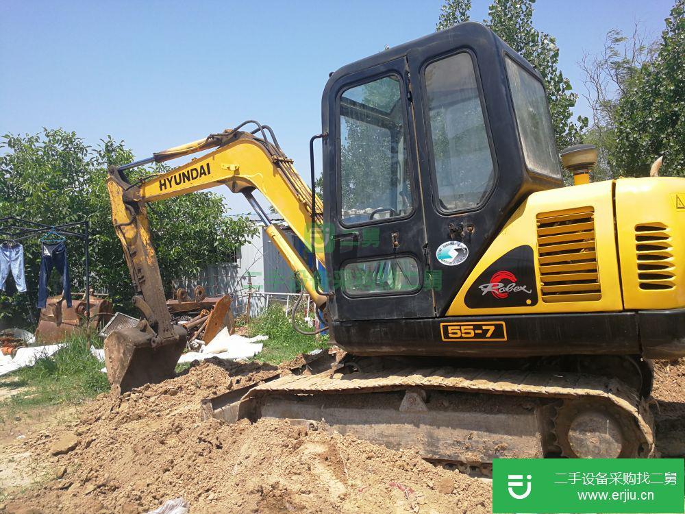 山東出售二手現(xiàn)代R55-7挖掘機(jī)