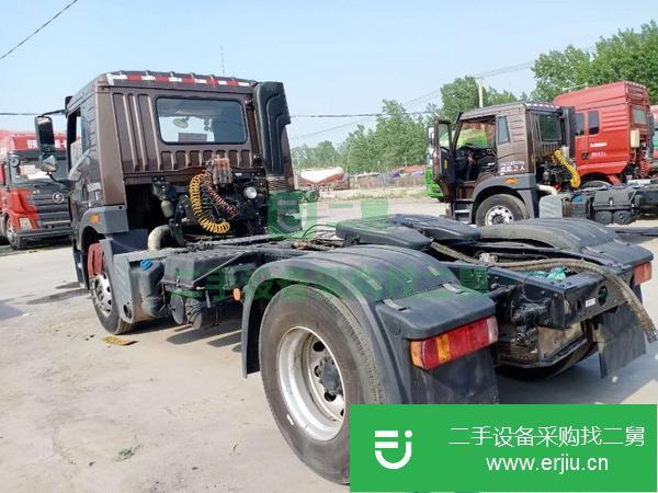 山東出售18年單驅解放牽引車 290馬力