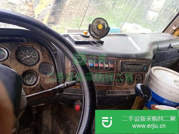江蘇出售二手的吊車，手續(xù)齊全，空調(diào)電腦好用。原車原漆原版，沒有事故。