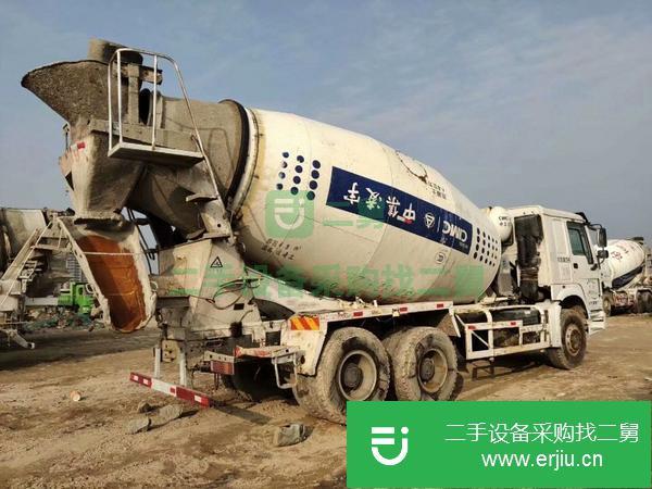 云南出售二手豪沃大12方攪拌車