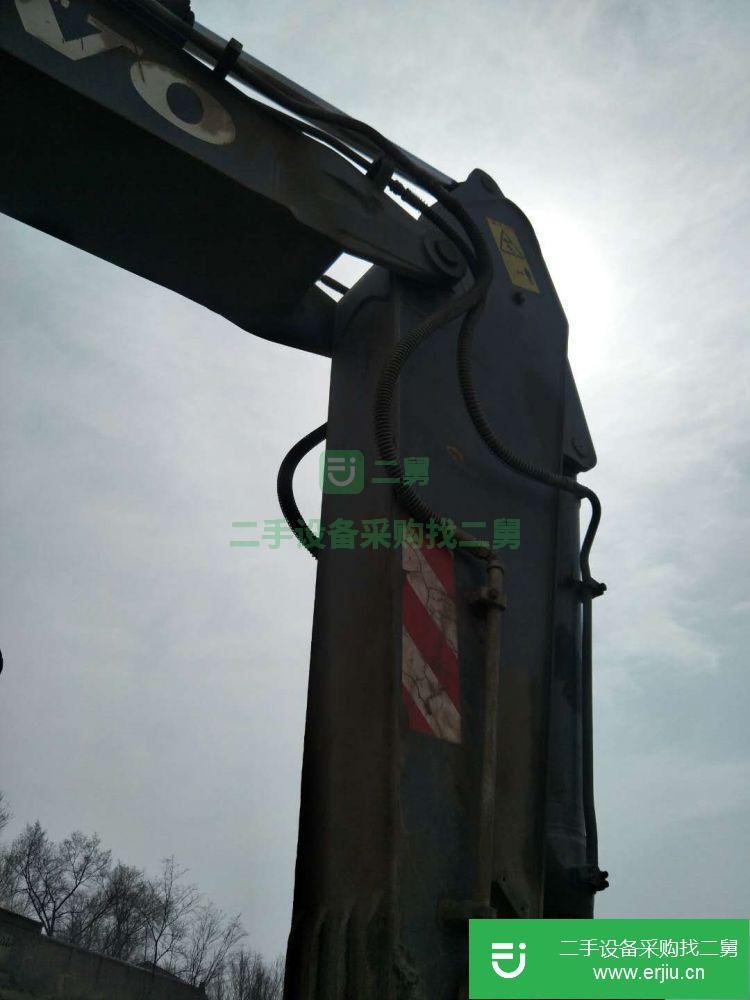 遼寧出售二手沃爾沃EC240BLC挖掘機(jī)