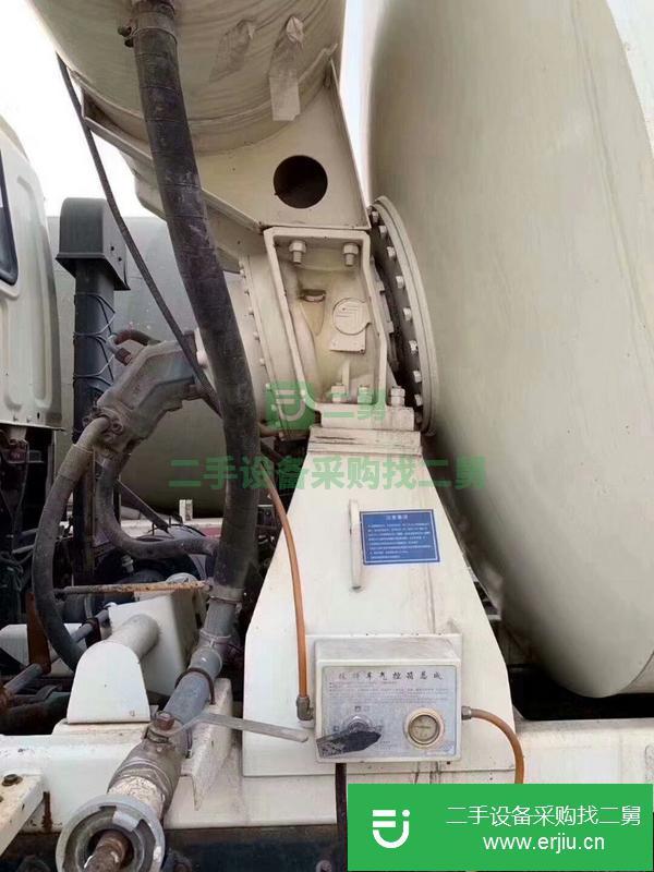 北京出售二手歐曼攪拌車,手續(xù)齊全,全國包過戶提檔